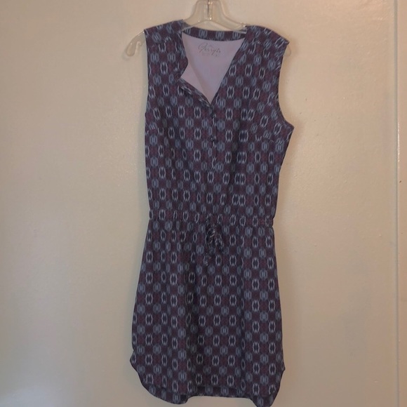 Dress - Picture 1 of 5